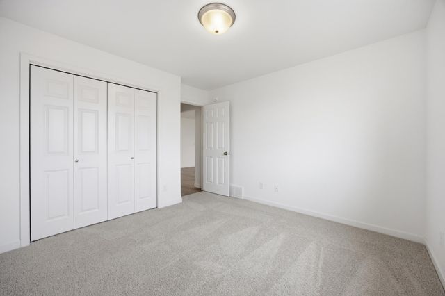 2414 38th Avenue S, Moorhead, MN 56560