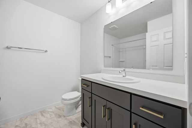 2414 38th Avenue S, Moorhead, MN 56560