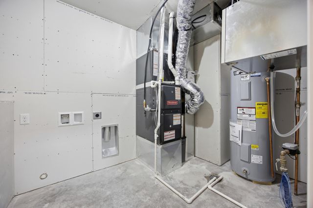 2414 38th Avenue S, Moorhead, MN 56560