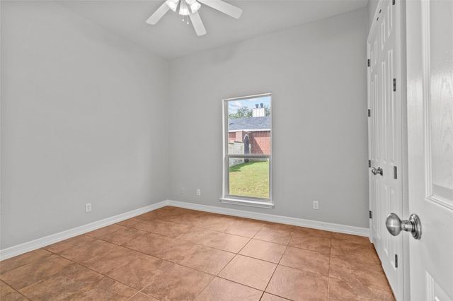 1205 Mountain View DR, San Marcos, TX 78666