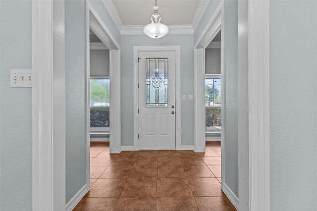 1205 Mountain View DR, San Marcos, TX 78666
