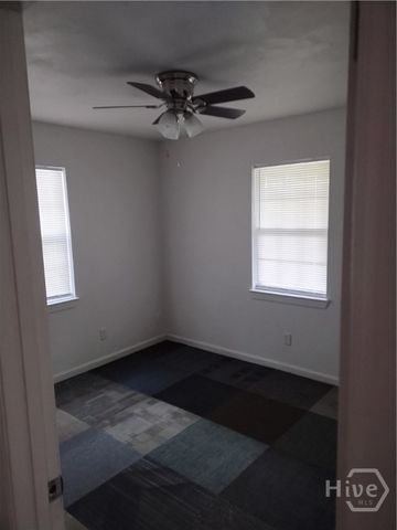 31 Stirling Street, Savannah, GA 31401