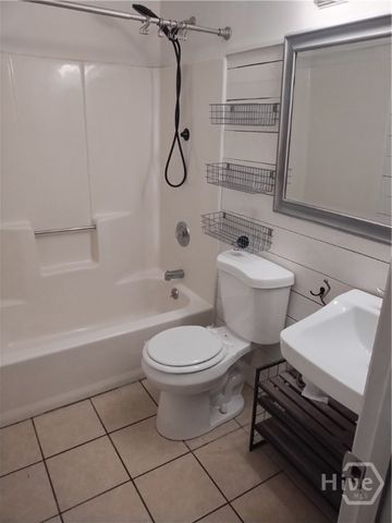 31 Stirling Street, Savannah, GA 31401