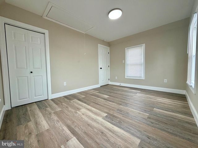 19 W MADISON ST, Paulsboro, NJ 08066