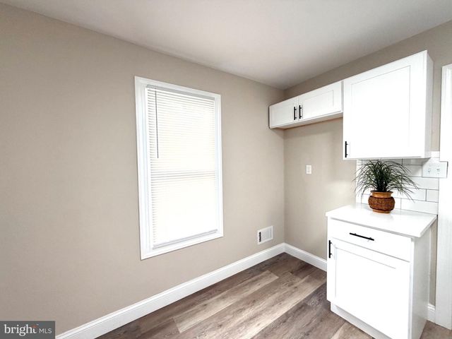 19 W MADISON ST, Paulsboro, NJ 08066