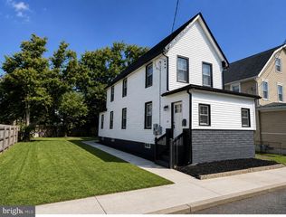 19 W MADISON ST, Paulsboro, NJ 08066
