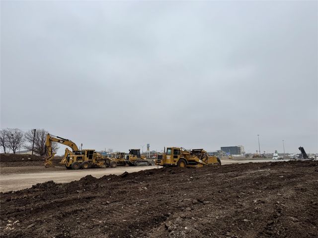 2235 N I-35 Highway, Gainesville, TX 76240