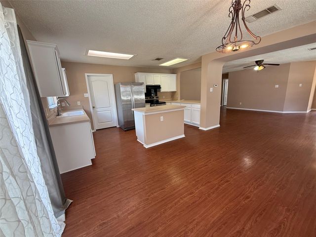 1208 Copano CV, Round Rock, TX 78664