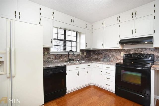 11058 Hunters Lane, Hampton, GA 30228