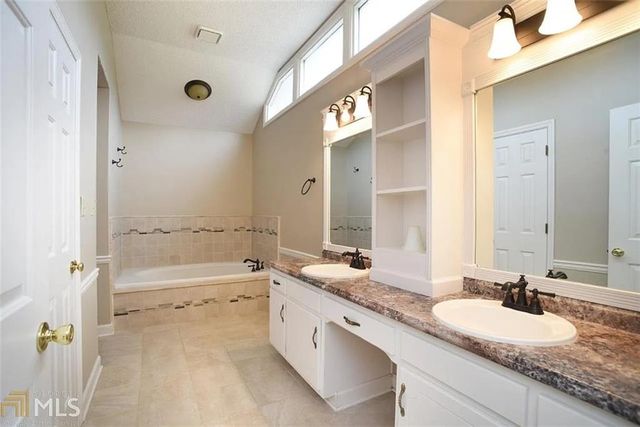 11058 Hunters Lane, Hampton, GA 30228