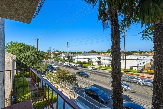 7625 Reseda 202, Reseda, CA 91335