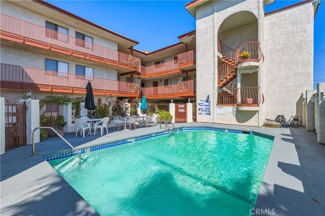 7625 Reseda 202, Reseda, CA 91335