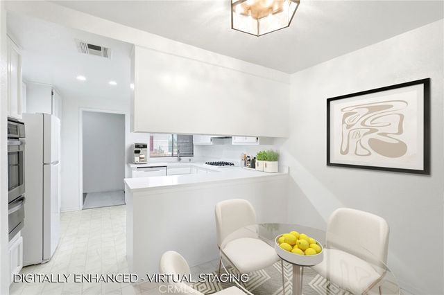 7625 Reseda 202, Reseda, CA 91335