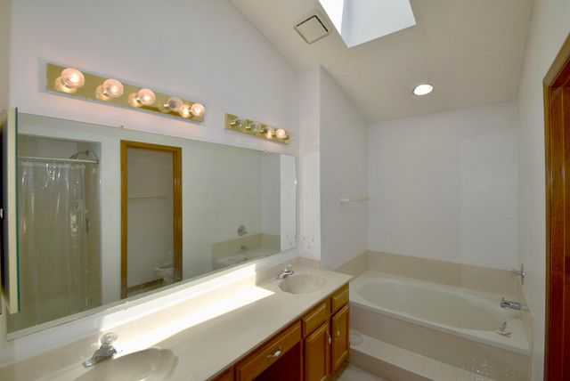 525 Whitson Drive, Columbus, OH 43230