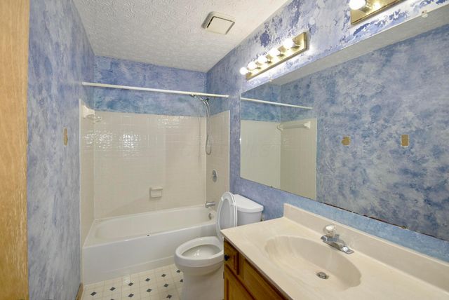 525 Whitson Drive, Columbus, OH 43230