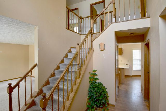 525 Whitson Drive, Columbus, OH 43230