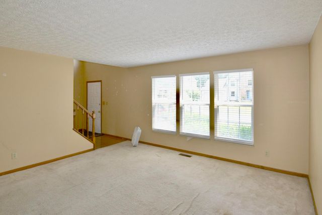 525 Whitson Drive, Columbus, OH 43230