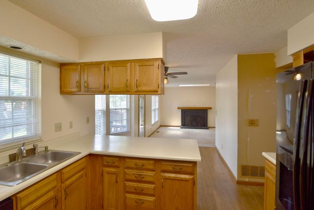 525 Whitson Drive, Columbus, OH 43230