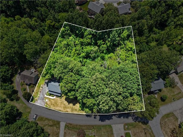 2371 Oakton Drive, Clemmons, NC 27012
