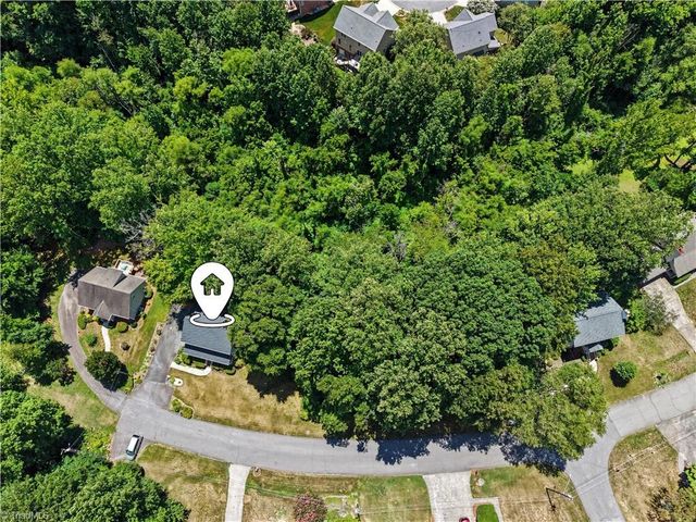 2371 Oakton Drive, Clemmons, NC 27012