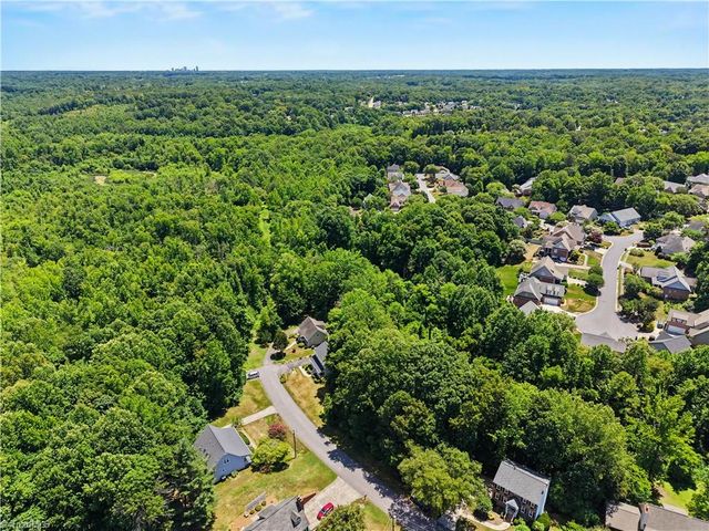 2371 Oakton Drive, Clemmons, NC 27012