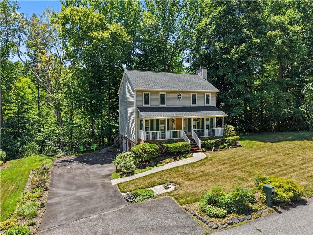 2371 Oakton Drive, Clemmons, NC 27012