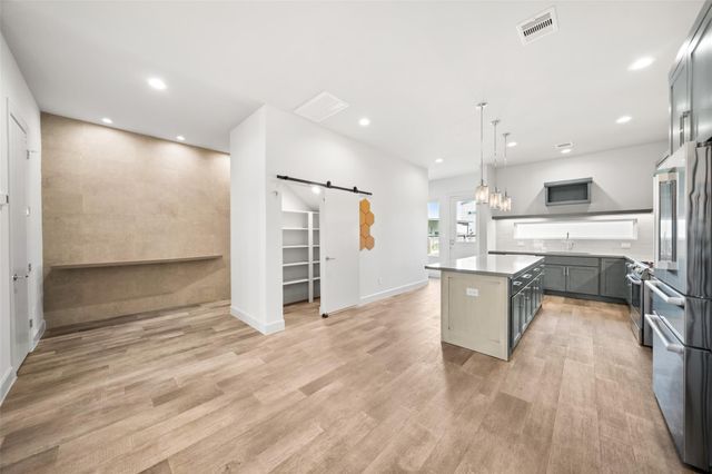 6809 Troya Lane, Houston, TX 77092