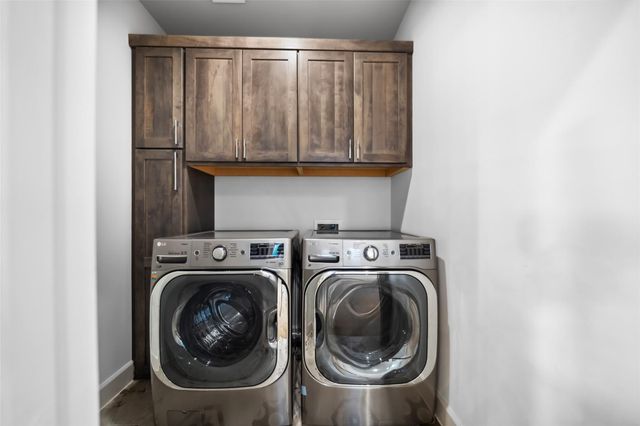 6809 Troya Lane, Houston, TX 77092