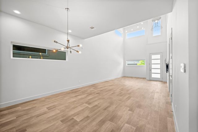 6809 Troya Lane, Houston, TX 77092