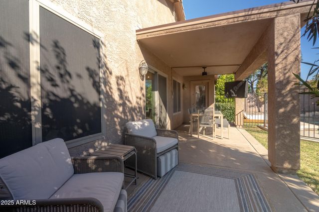 2881 E LA COSTA Drive, Chandler, AZ 85249