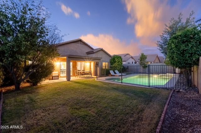 2881 E LA COSTA Drive, Chandler, AZ 85249