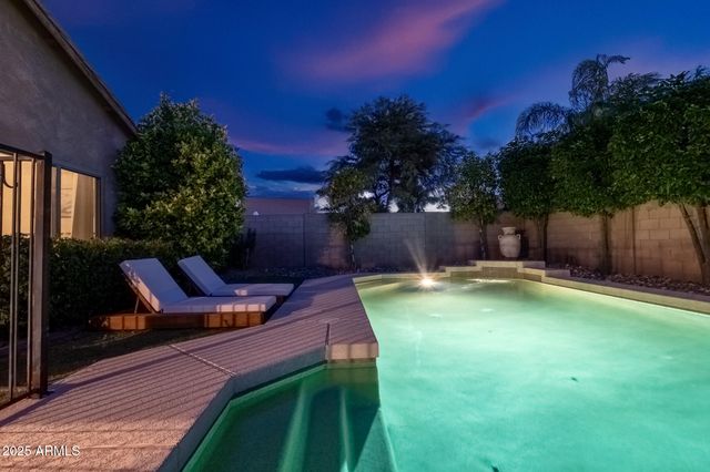 2881 E LA COSTA Drive, Chandler, AZ 85249