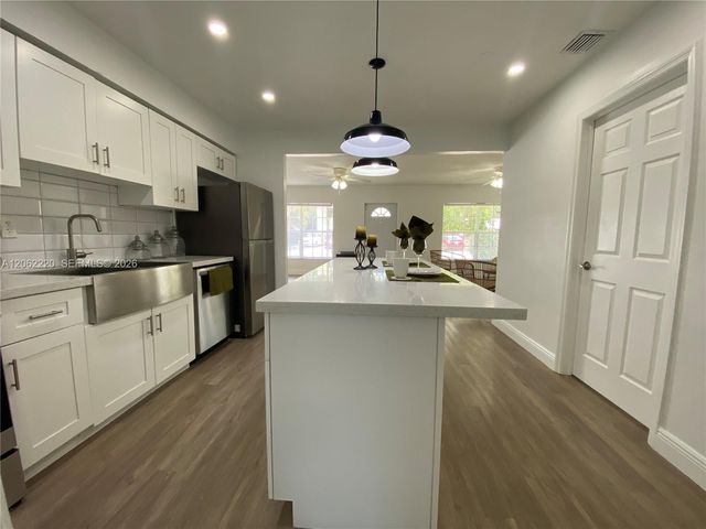 1120 SW 15th Terrace, Fort Lauderdale, FL 33312