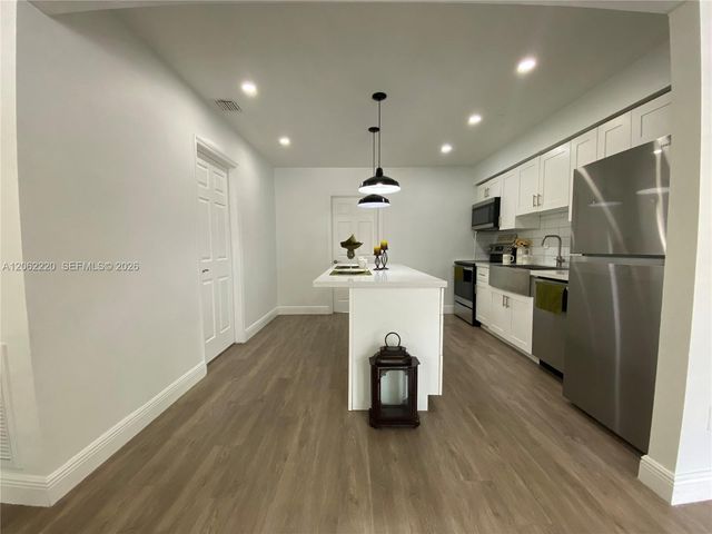 1120 SW 15th Terrace, Fort Lauderdale, FL 33312