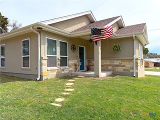 2872 Lakeview Drive, Canyon Lake, TX 78133