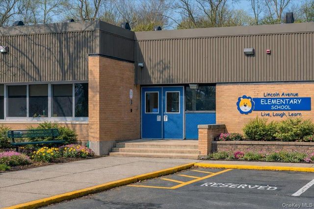 146 N Lincoln Street, Pearl River, NY 10965