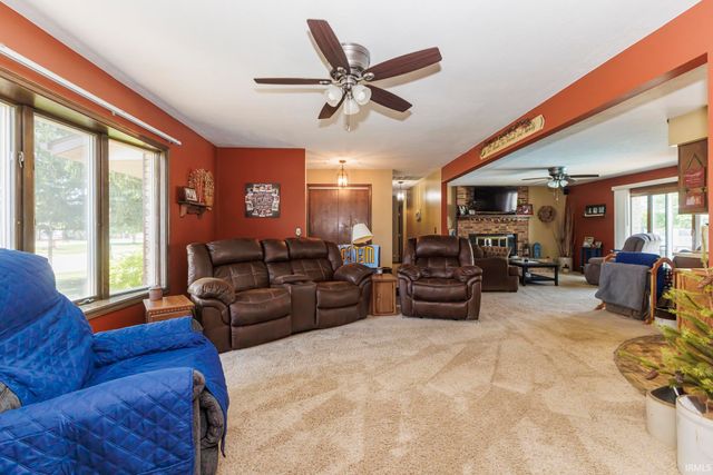 405 E McDonald Street, Hartford City, IN 47348