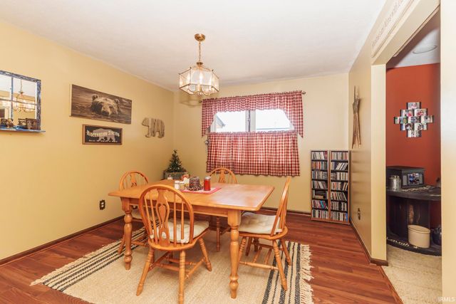 405 E McDonald Street, Hartford City, IN 47348