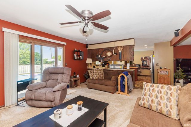 405 E McDonald Street, Hartford City, IN 47348