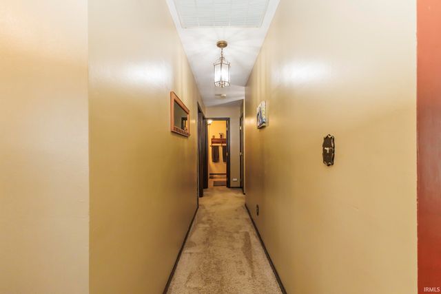 405 E McDonald Street, Hartford City, IN 47348