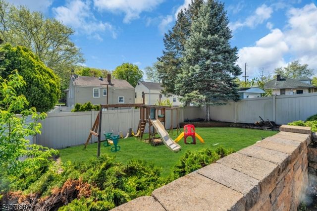 1453 Lambert St, Rahway City, NJ 07065