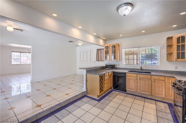 2100 Sundale Street, Las Vegas, NV 89102