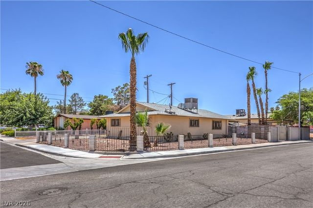 2100 Sundale Street, Las Vegas, NV 89102