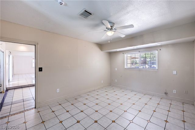 2100 Sundale Street, Las Vegas, NV 89102