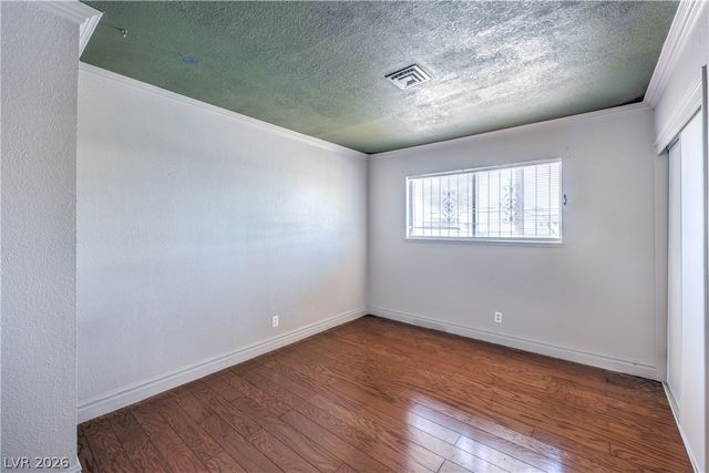 2100 Sundale Street, Las Vegas, NV 89102
