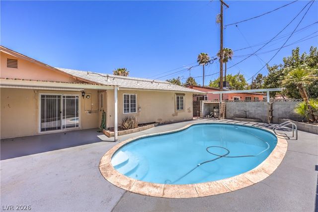 2100 Sundale Street, Las Vegas, NV 89102