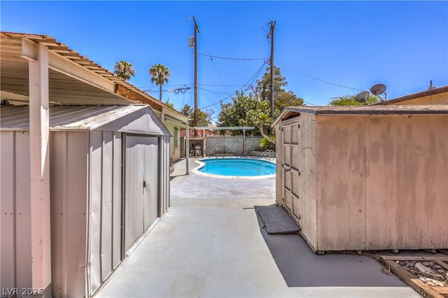 2100 Sundale Street, Las Vegas, NV 89102
