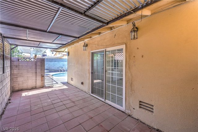 2100 Sundale Street, Las Vegas, NV 89102