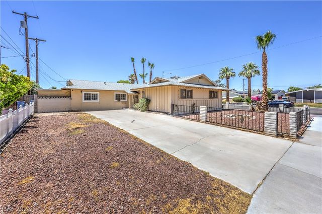 2100 Sundale Street, Las Vegas, NV 89102