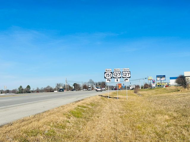 14 Eagle Lake Drive, Lawrenceburg, KY 40342